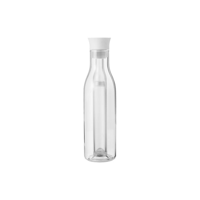 Flow carafe with cooling stick